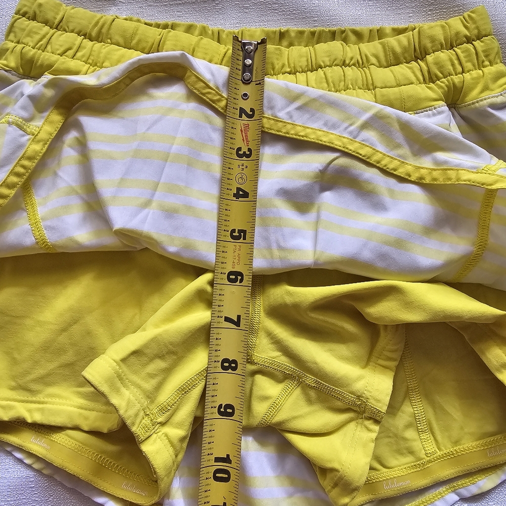 Lululemon Womens Run Trackโ Attack Skirt Skort Size 4 - Picture 10 of 12